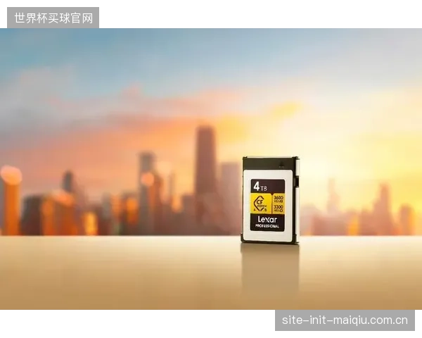 头部联赛正在拆解整体版权包，通过D2C和短视频平台消化次级比赛，构建了全新的长尾收入模型
